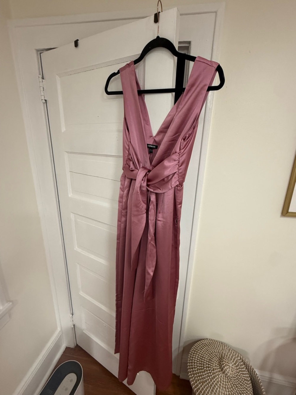 Sleeveless Satin Tie-Front jumpsuit Dusty Rose